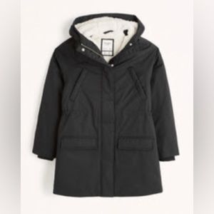 Abercrombie & Fitch Women’s Sherpa Lined Parka, Black